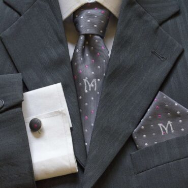 Gray Dots Tie Set (Tie+Hanky+Cufflinks) – Me077