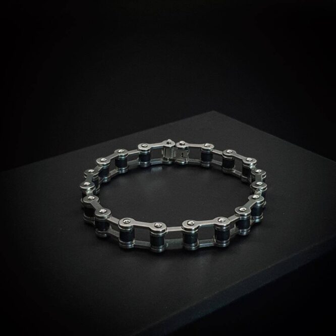 Me967 – Small Chain bracelet