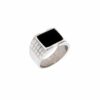Me809 – Engraved Square Ring