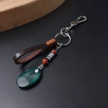 Me1527 – Brown genuine Leather with Green Stone keychain