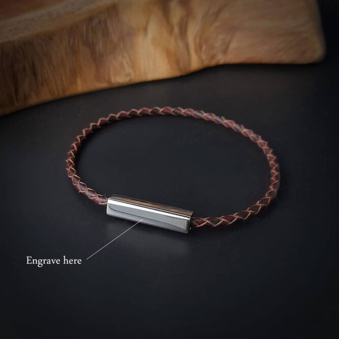 Me1601-Brown genuine Braided leather Bracelet with Silver Lock Steel