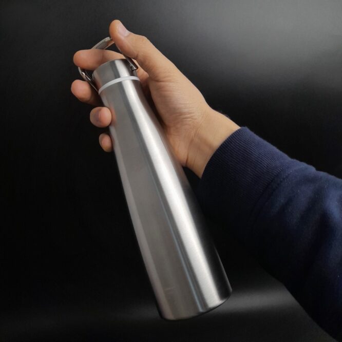 Me1660 – HotCold sport stainless steel bottle