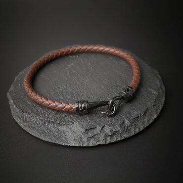 Me1679 –  genuine Braided leather Bracelet