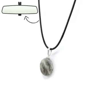 Me1697 – Quartz Stone with Silver Electro Plated Car Pendant