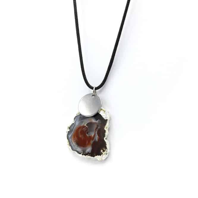 Me1709 – Agate Stone with Silver Electro Plated Car Pendant