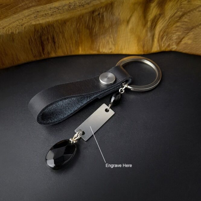 Me1748- Black Genuine Leather with Oval Onyx Stones Keychain
